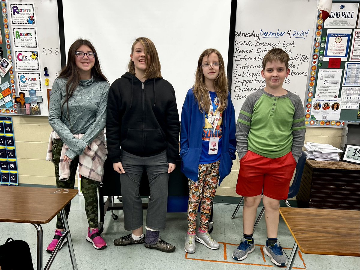 MsGarcia65's tweet photo. Inclusion Awareness Spirit Week 🌈 #MismatchDay 👚🧦 #thirtyoneflavors 3️⃣1️⃣ #thirtyonederfulyears 🥉🥇 #imsogladwehadthistimetogether 👂🏼#SkyhawkPride 💙💚 #StinsonMiddleSchool 🏫#teachyourheartout ❤️#SkyhawkLane 🏆 #shinebright 💎 https://t.co/syTYD3FXKu