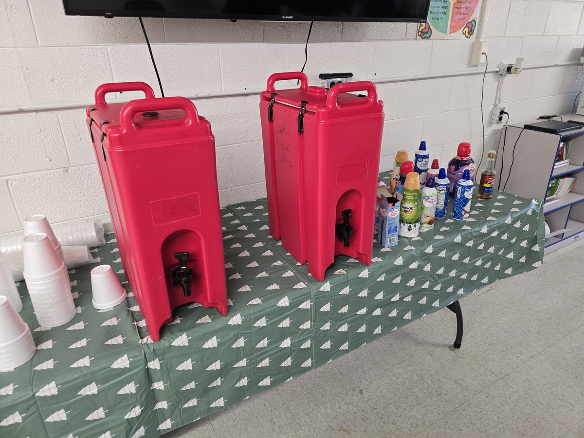 On the first day of christmas <a href="/Scurlockbears/">Scurlock Elementary School</a> gave to me... a coffee bar to start my morning !   🎄☕️