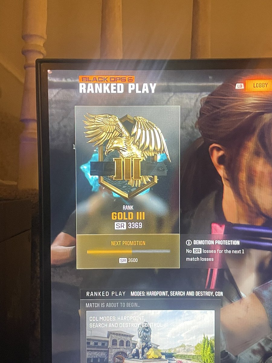 MissMeeMow's tweet photo. @CallofDuty Anyone know what a blue flame is? I can’t find anything on it. https://t.co/zszpD943rS