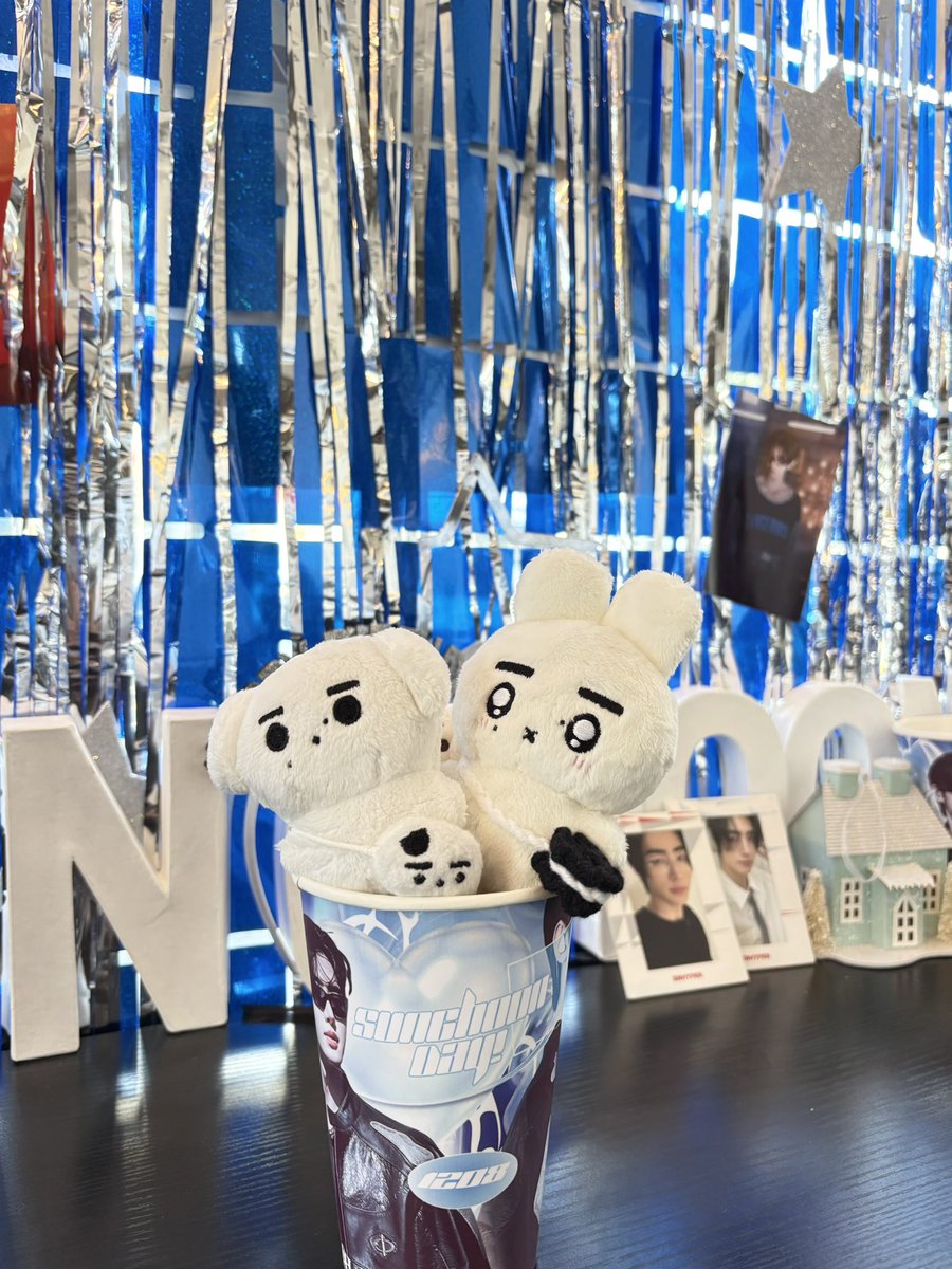 hoonandonl1's tweet photo. Currently at Currently Cafe for Hoonie’s Birthday CSE. 

Thank you, @PSHGlobalTeam 🤍🦋 https://t.co/hmxmMMMNqw