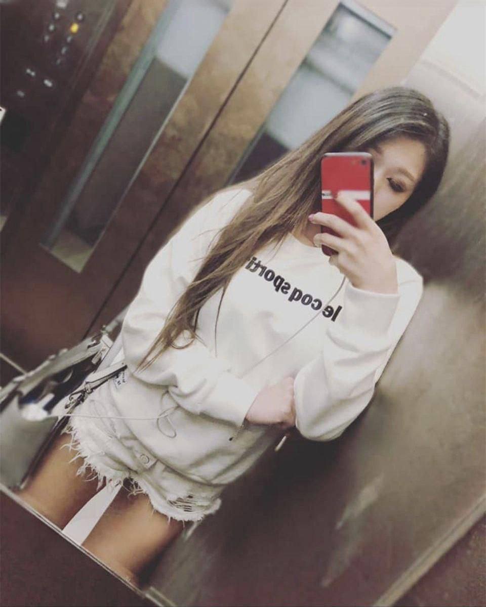 BooTikcat's tweet photo. 人妻女在外边借钱贷款，自己还不上被债主找到已身相许！各种美照拍摄，嫩乳身材 真是肥美 这抓胸的好感简直不要太爽！大鲍鱼漏出 粉粉的 越揉水越多 真是欠操

点击链接 https://t.co/V7tIg9XGaK   

图片：36P     视频：13：17分钟       

#需求 #生理 #女神 #反差表 #少妇 https://t.co/4QOwf4nze9