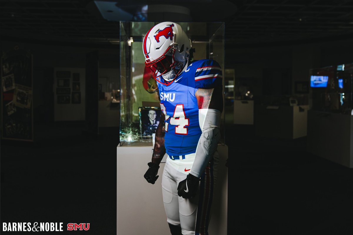 SMUFB's tweet image. True to The Red and The Blue.

#PonyUpDallas | @SMUBookstore