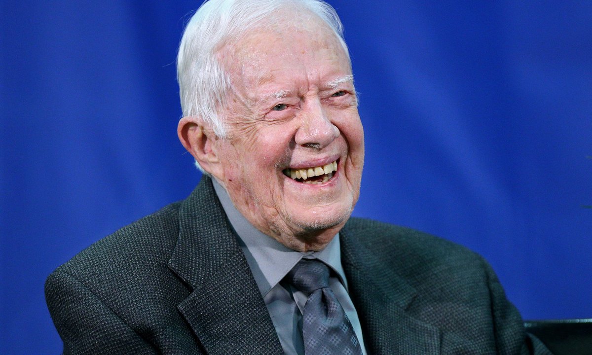 Protect Kamala Harris ✊ tweet media