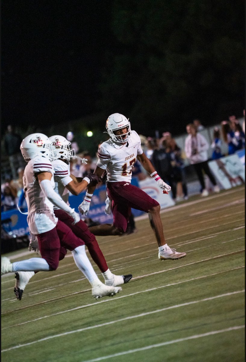 ElishaCanales1's tweet photo. AG2G!!!! Blessed to receive an offer from Fresno State Head Coach Matt Entz @Coach_Entz @FresnoStateFB  @FSAthletics @MasonBehiel  @JSerra_Football @vscwintoday @LacedfactDreams @ocvarsityguy @latsondheimer “StrikeTheGround” 2Kings13:18-19 https://t.co/WY8NV9gZIJ