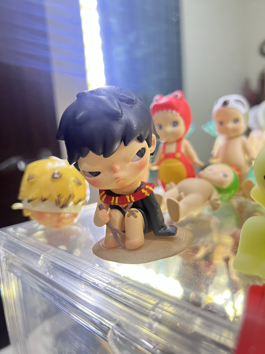 Customhere tweet media