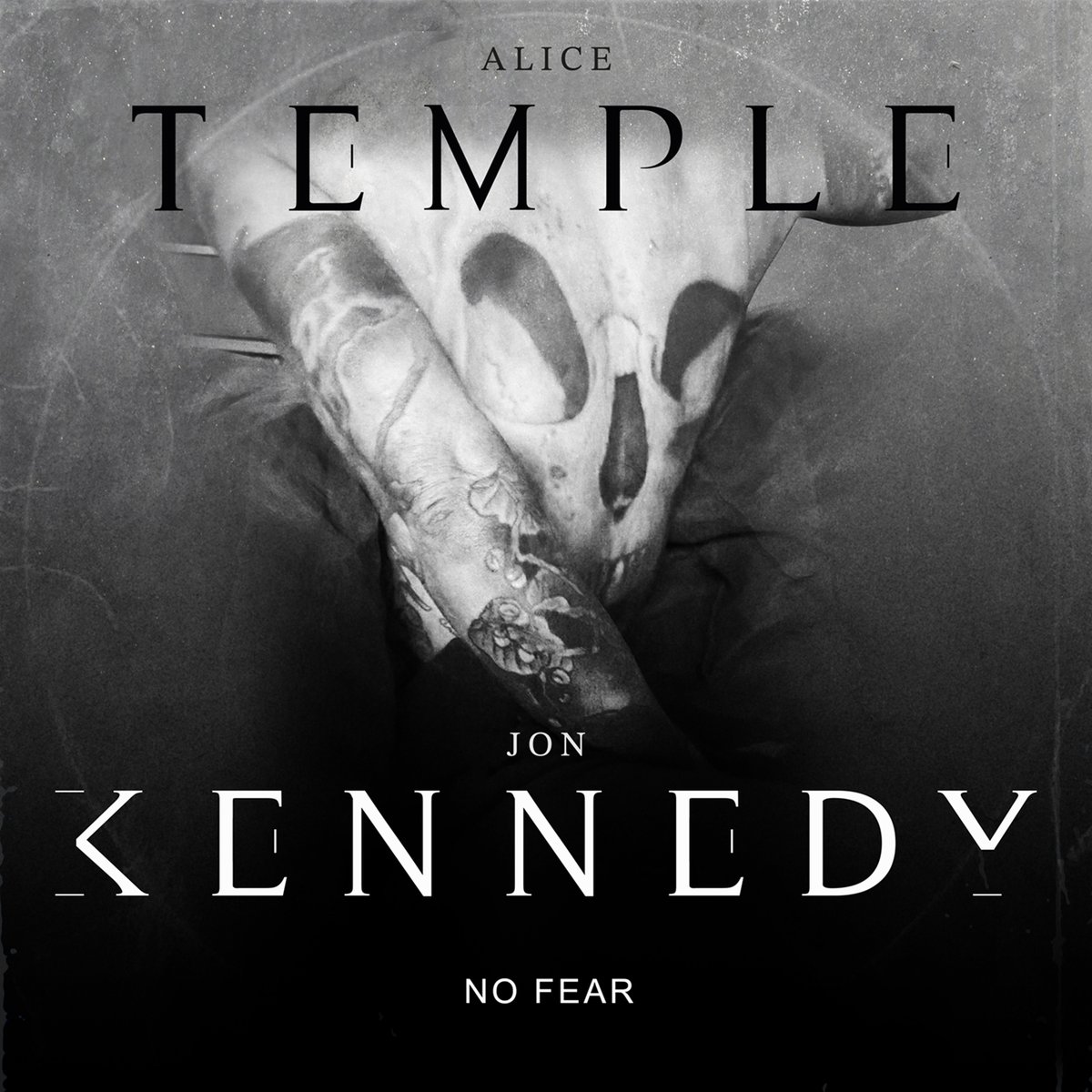 JonKennedy's tweet photo. “No Fear” - Jon Kennedy and Alice Temple

* OUT NOW ON ALL PLATFORMS *
https://t.co/m7fE3fRfPA

SPOTIFY
https://t.co/HO6N2aJmv8

AMAZON
https://t.co/g4fW9Dl0Cj

BANDCAMP
https://t.co/YSr4ySq4hb

#jonkennedy #alicetemple #triphop #downtempo #electronicmusic #dark #uplifting https://t.co/2RzSfKs7t6