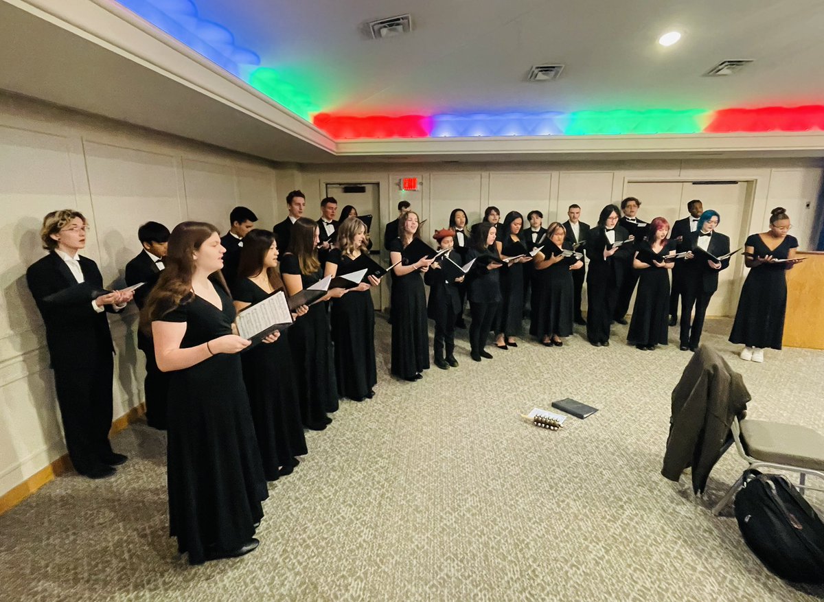 Park H.S. Choirs tweet media