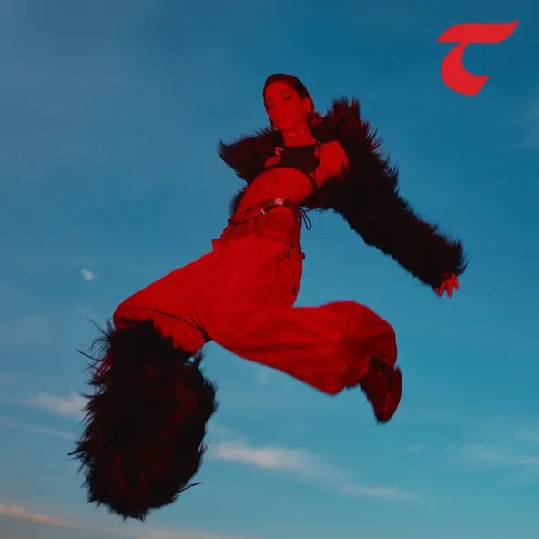 abro hilo explicando la historia de “el cielo”, la nueva canción de tini