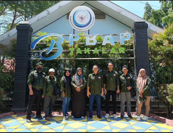 Abil_Ibil's tweet photo. Senin 02/12/24,  Abdul Yusup Tiapon Luhkan Halteng , Mengikuti Kegiatan kunjungan ke BPBAP Takalar di Sulawesi Selatan Bersama Dinas Perikanan Kab Halmahera Tengah melalui kegiatan Studi Tiru
 #GiatLuhkanSatminkalAmbon
#LuhLapor #Halteng @BP3_Ambon https://t.co/lyki8JM317