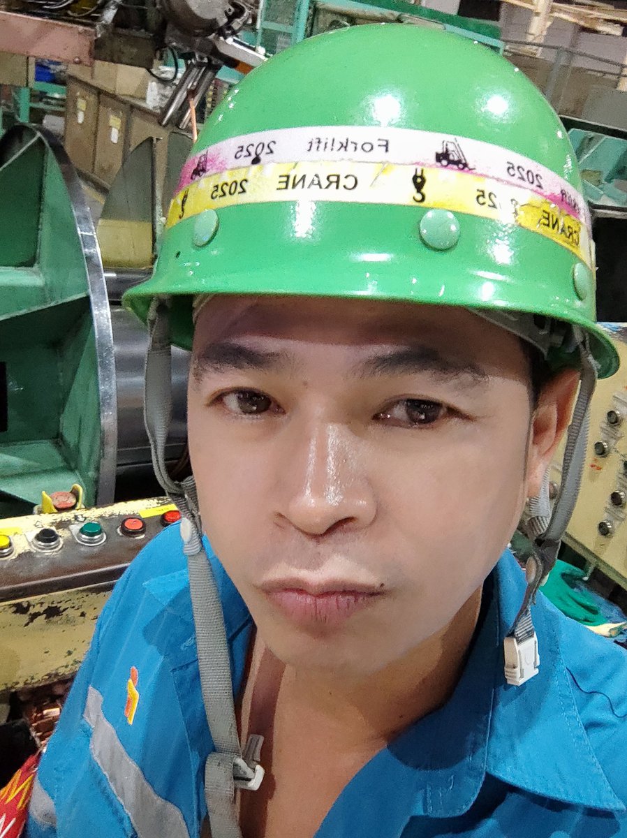 tumfmt's tweet photo. กลัวที่สุดคือความจน เลยต้องอดทนเป็นคนขยัน https://t.co/bUKpkktGXe