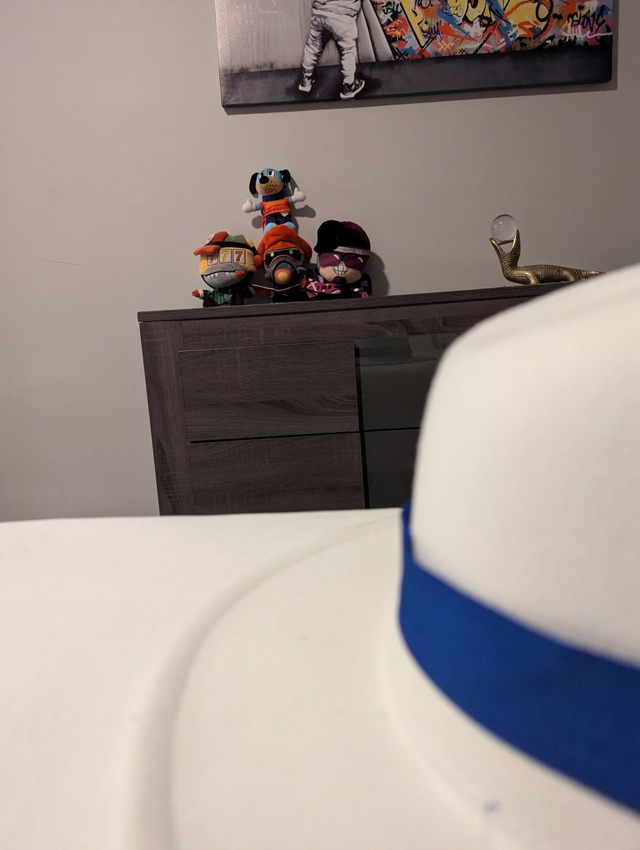 CaptinTom tweet media