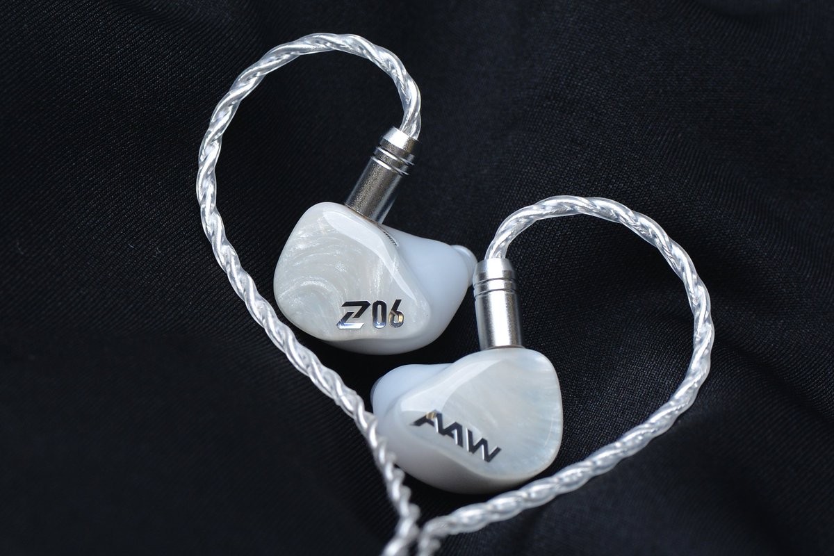 AAW Z06が「BLANC」に AAW『Z06 Blanc Edition(Universal Fit)』 https 