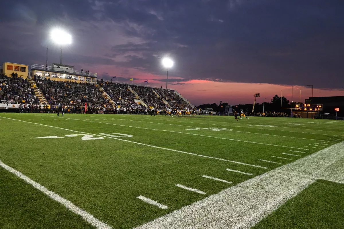 Blessed to have received an offer from Minnesota State Mankato! <a href="/CoachHenning75/">Chad Henning</a>