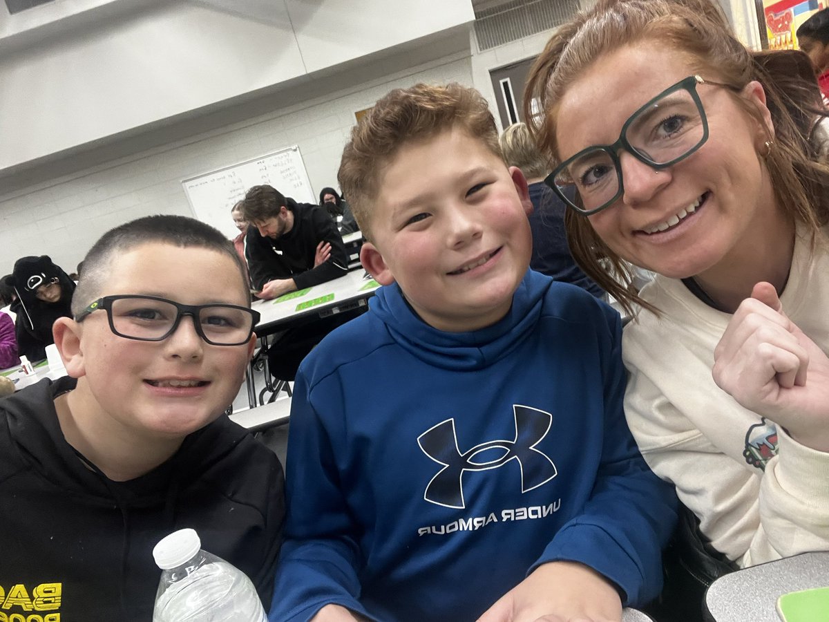 Roh3rdgrade's tweet photo. Turkeys, Pies, Prizes and good times were had tonight at our Family Bingo Night! Thanks @sandoztigers PTA for putting on another fun event! 🥧🦃 @MPSElemEd @MillardPS https://t.co/UTiBBaCK70