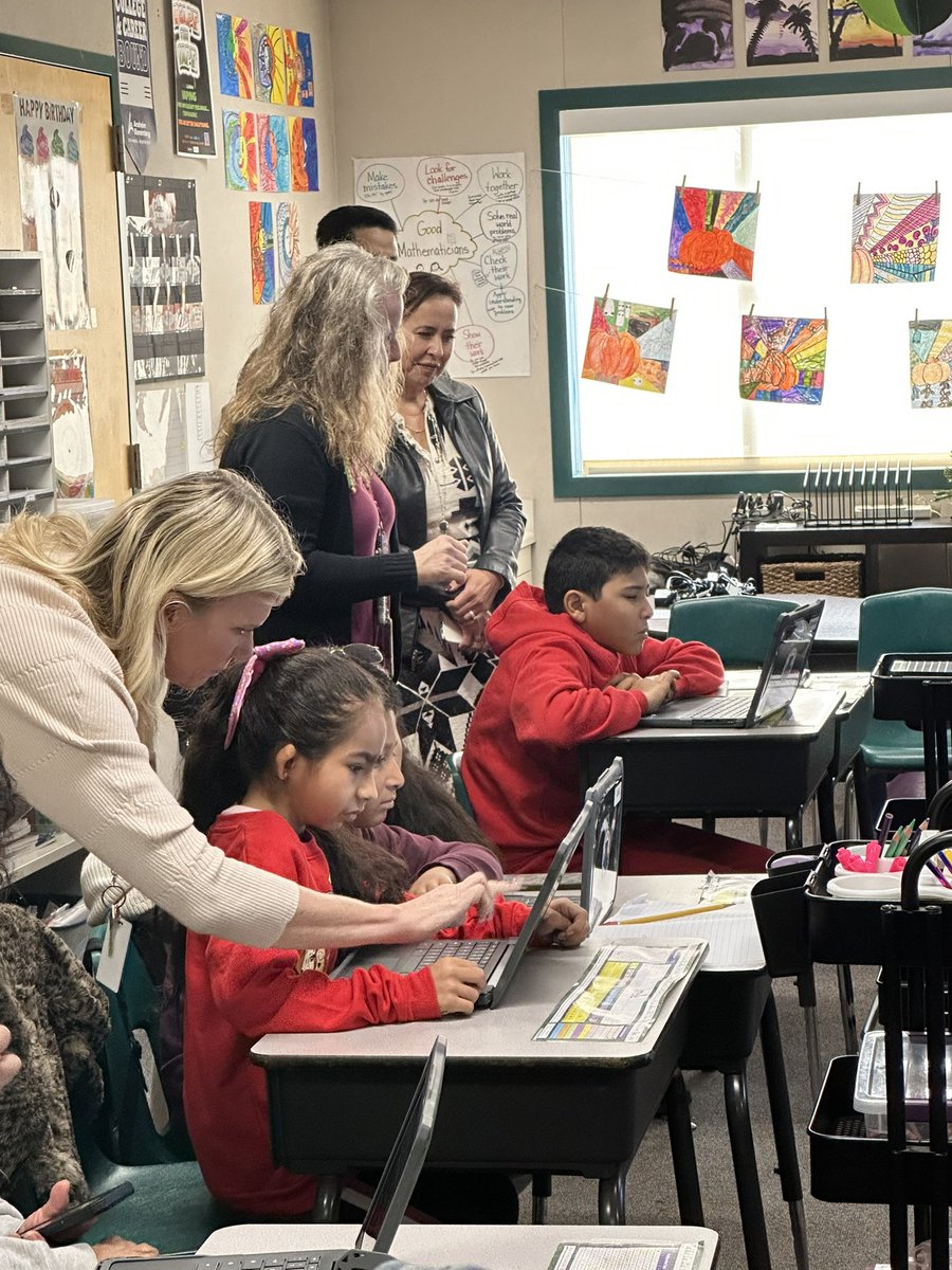 💻 So excited to see Patrick Henry Elementary School receive an education grant of $5,000 from the Barona Band of Mission Indians! I joined Chairman Raymond Welch to present the check and see firsthand how our students will be utilizing the Chromebooks for their studies.