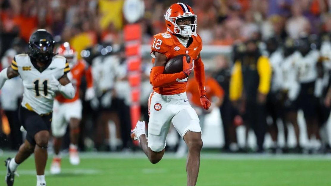 TigerCommenter's tweet photo. The path to the playoffs is the air raid.

+40 attempts for Cade. https://t.co/ZW7DOTpgEy