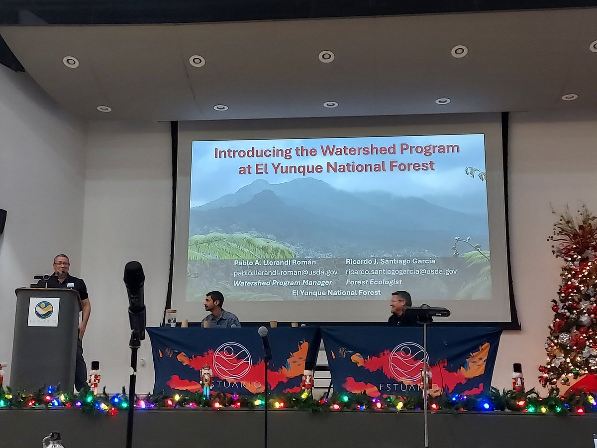corozcopr's tweet photo. Les comparto algunas fotos de la Cumbre Estuario 2024. Estoy agradecido por la oportunidad de presentar mi propuesta de investigación sobre el impacto del huracán María y otros eventos atmosféricos en las cuencas de Puerto Rico. https://t.co/PQSWdlqxlt