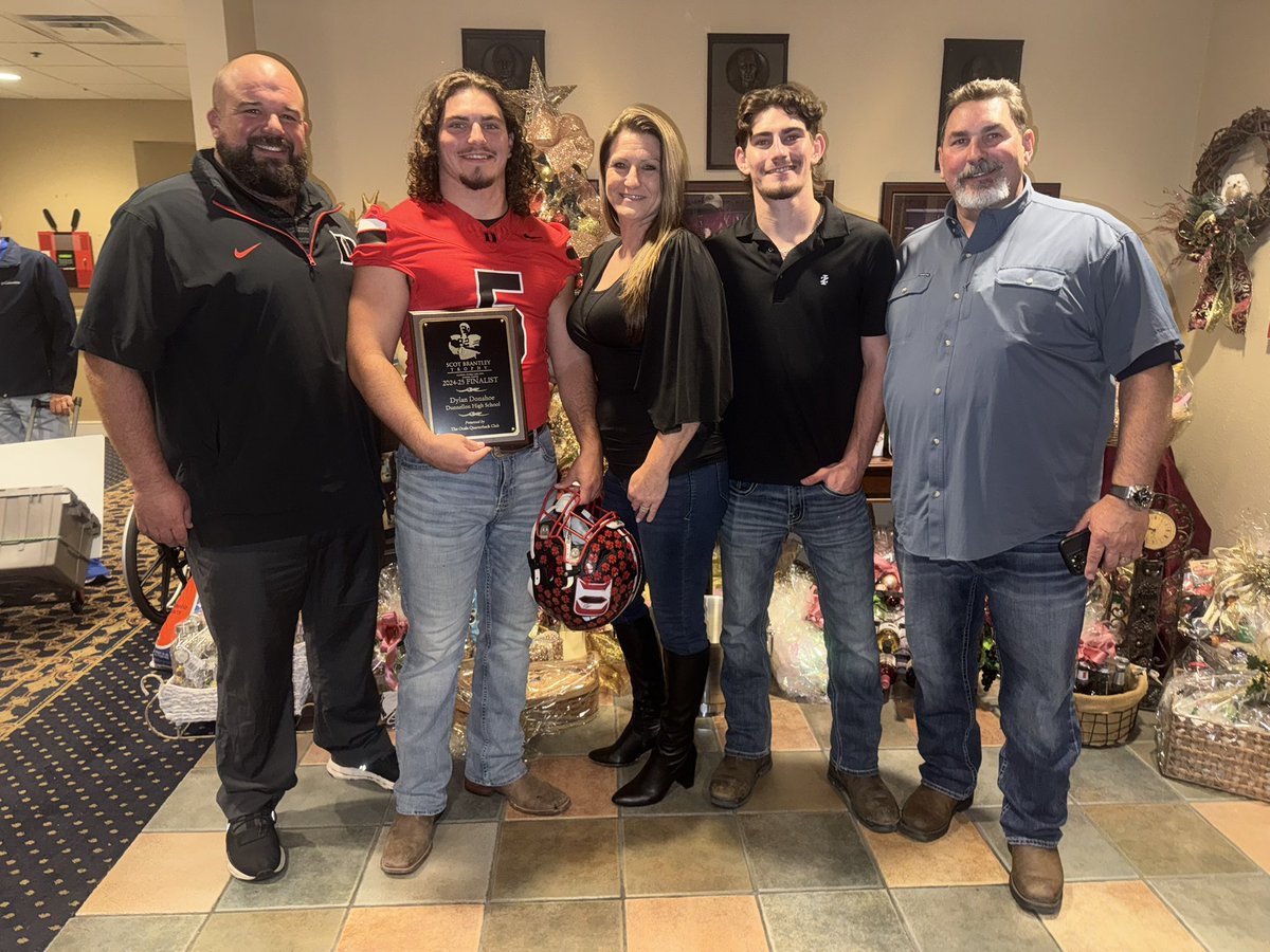 Dylan Donahoe (@dylandonahoe0) on Twitter photo What a night !! Thank you <a href="/qb_of/">The Ocala Quarterback Club</a> for giving me the honor to be one of the finalist for the Scot Brantley Award, along with <a href="/JarquezCarter/">Jarquez Carter</a> , congratulations signing with <a href="/OhioStateFB/">Ohio State Football</a>
<a href="/thecoachsutton/">Tommy Sutton</a> What a night !! Thank you <a href="/qb_of/">The Ocala Quarterback Club</a> for giving me the honor to be one of the finalist for the Scot Brantley Award, along with <a href="/JarquezCarter/">Jarquez Carter</a> , congratulations signing with <a href="/OhioStateFB/">Ohio State Football</a>
<a href="/thecoachsutton/">Tommy Sutton</a>