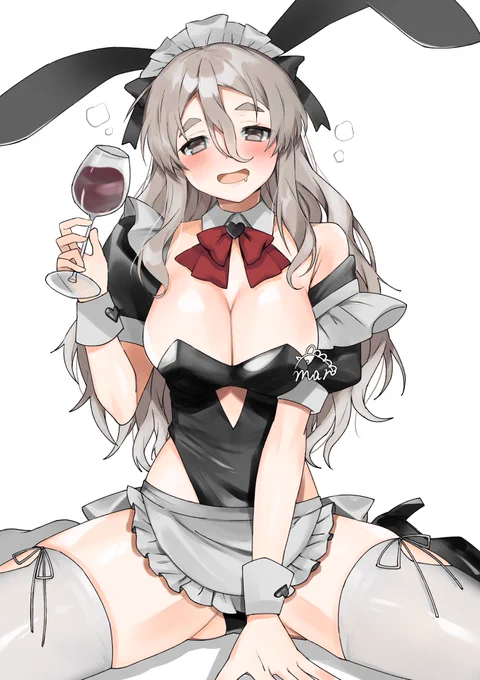 メイドバニーポーラッ!!!!!1日遅れちゃったけど進水日おめでとう!!!! 
