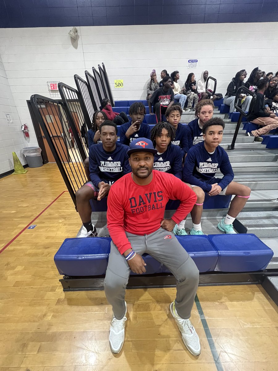 Coach "Money" Mills tweet media