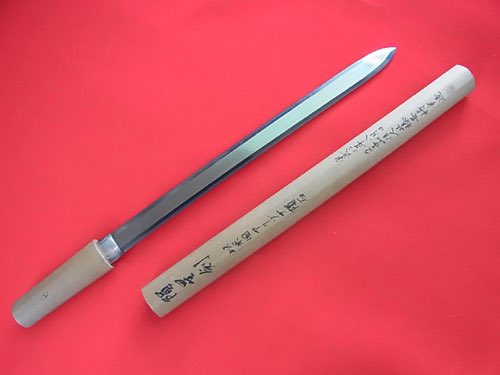 mineralmarche1's tweet photo. 来年のさいたまミネラルマルシェでは、10年ぶりキャニオンディアブロ隕石で作った『隕星剣』の展示を行う予定です⚔️
所有されている福島県に星の村天文台さんにご協力をお願いしました🙇‍♂️ https://t.co/hF01Ea4B2h