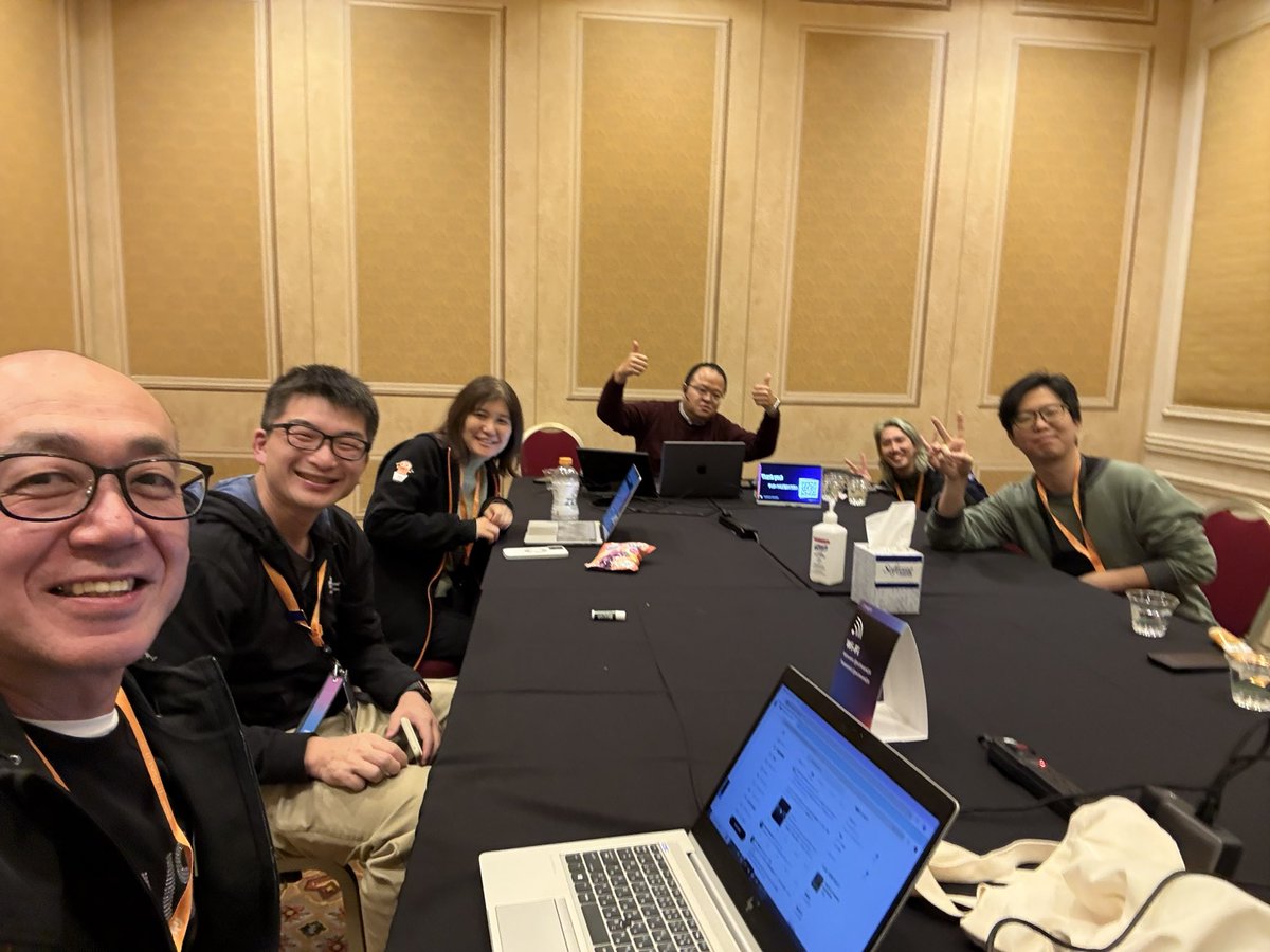 numaguchi's tweet image. AWS Black Belt Online 2024 AWS re:Invent 速報、あと少しで始まります！ #AWSDevLiveShow #AWSreInvent