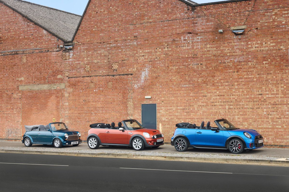 AutosyMas's tweet photo. La Planta #MINI Oxford celebró el inicio de producción del #MINICooperConvertible por primera vez desde 2015 y junto con su regreso a la línea de producción, también ha llegado la confirmación de este modelo para el mercado latino en 2025.
@MINImexico #automotive #noticias #rm https://t.co/IFjDqk5oS9