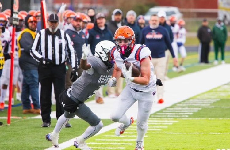 CapistrantColin's tweet image. Blessed to be unanimously named to 1st Team All-Region as WR & Safety
Thank you @BWHSFootball coaches for making this possible! @andrejones1185 @Coach_Canney @EliteStren23
