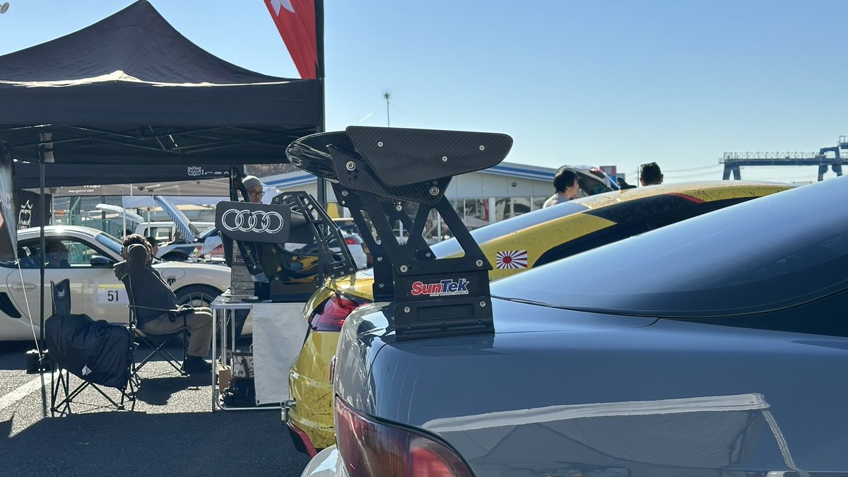 kimcoDC2's tweet image. KEPLAさんのドライカーボンボンネット装着してTC2000ベストタイム更新✨
やったー\( ˙꒳​˙ \三/ ˙꒳​˙)/

重量は驚異の3kg‼️

SUNTEKのプロテクションフィルムで紫外線と飛び石対策もバッチリです😉

#KEPLA
#JunDesignTechnik
#SUNTEK
#DC2
#アンパラ走