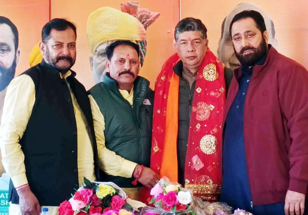aseemguptabjp's tweet photo. BJP to start ‘Active Membership Drive’ in J&K from Dec 9.
Addressed a party workers meeting in #Poonch to promote ongoing #Membership_Drive, extending up to the booth level.
#BJPSadayasta2024 https://t.co/1kF2f0y7Qb