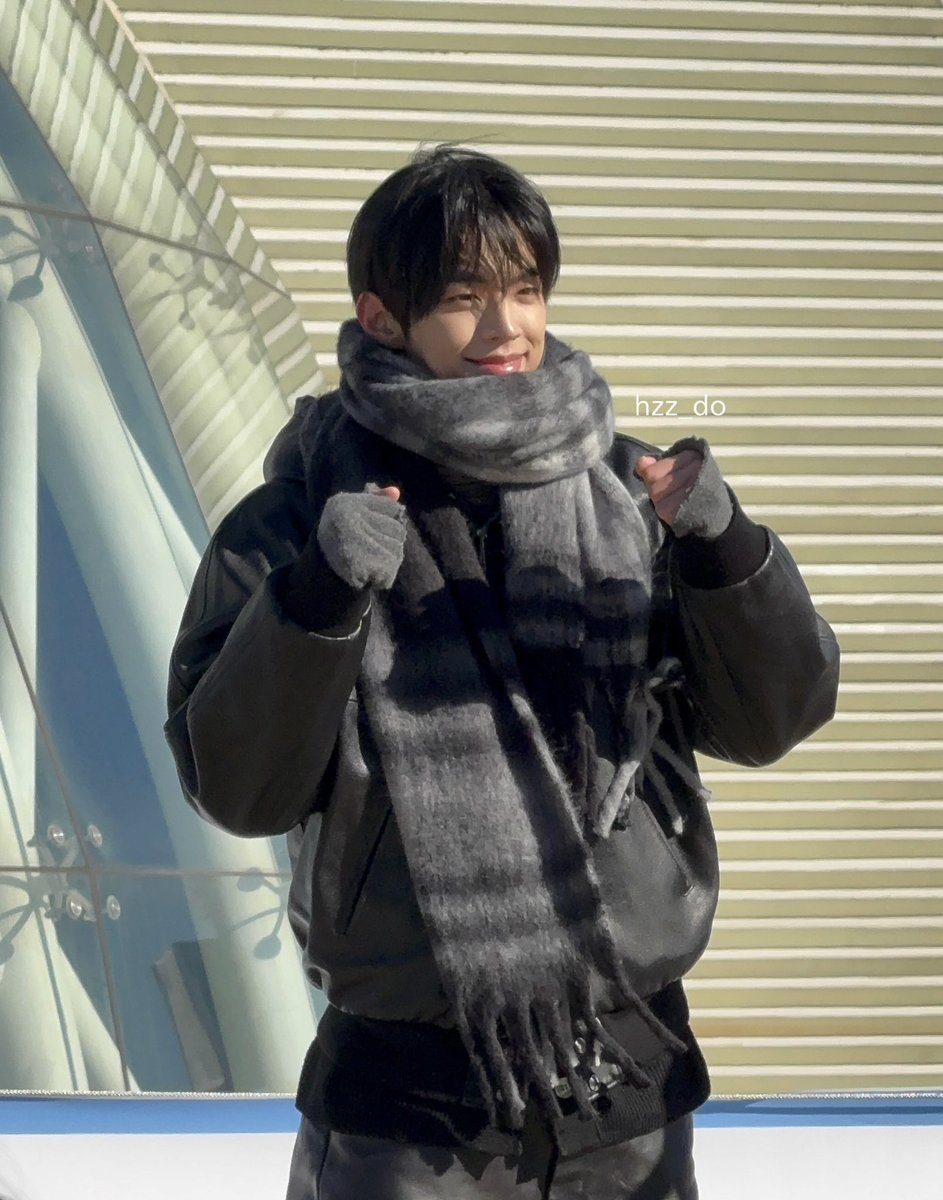 hzz_do's tweet image. 241206 뮤뱅 미팬

아자 도훈이랑 뿌잉 도훈이 ♡ 

#TWS #투어스 #도훈 #DOHOON