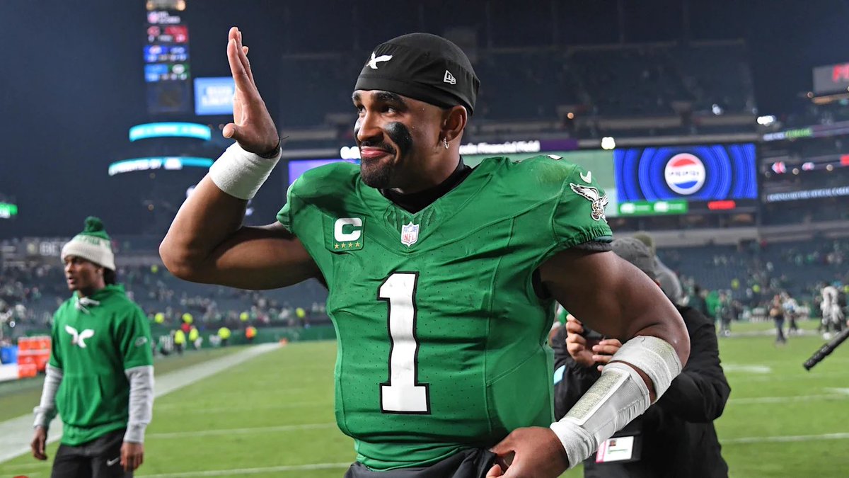 DiBonaNFL's tweet photo. Jared Goff has now thrown six interceptions since Week 10.
Jalen Hurts has thrown five interceptions in 2024. https://t.co/IW1UJmDUKW