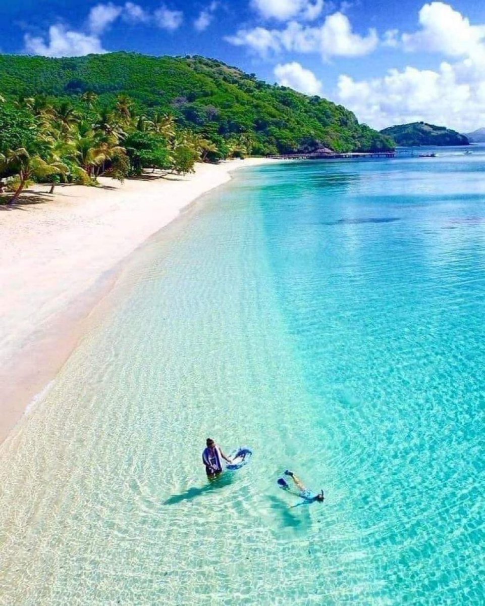 viewsoff's tweet photo. Beach in Fiji. https://t.co/g02a1wzyxG
