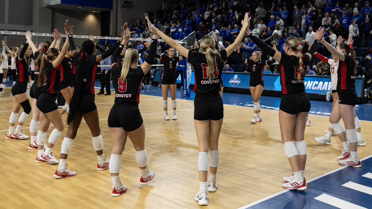 Thank you for supporting this group all season long, Coyote nation ❤️

#GoYotes x #WeAreSouthDakota