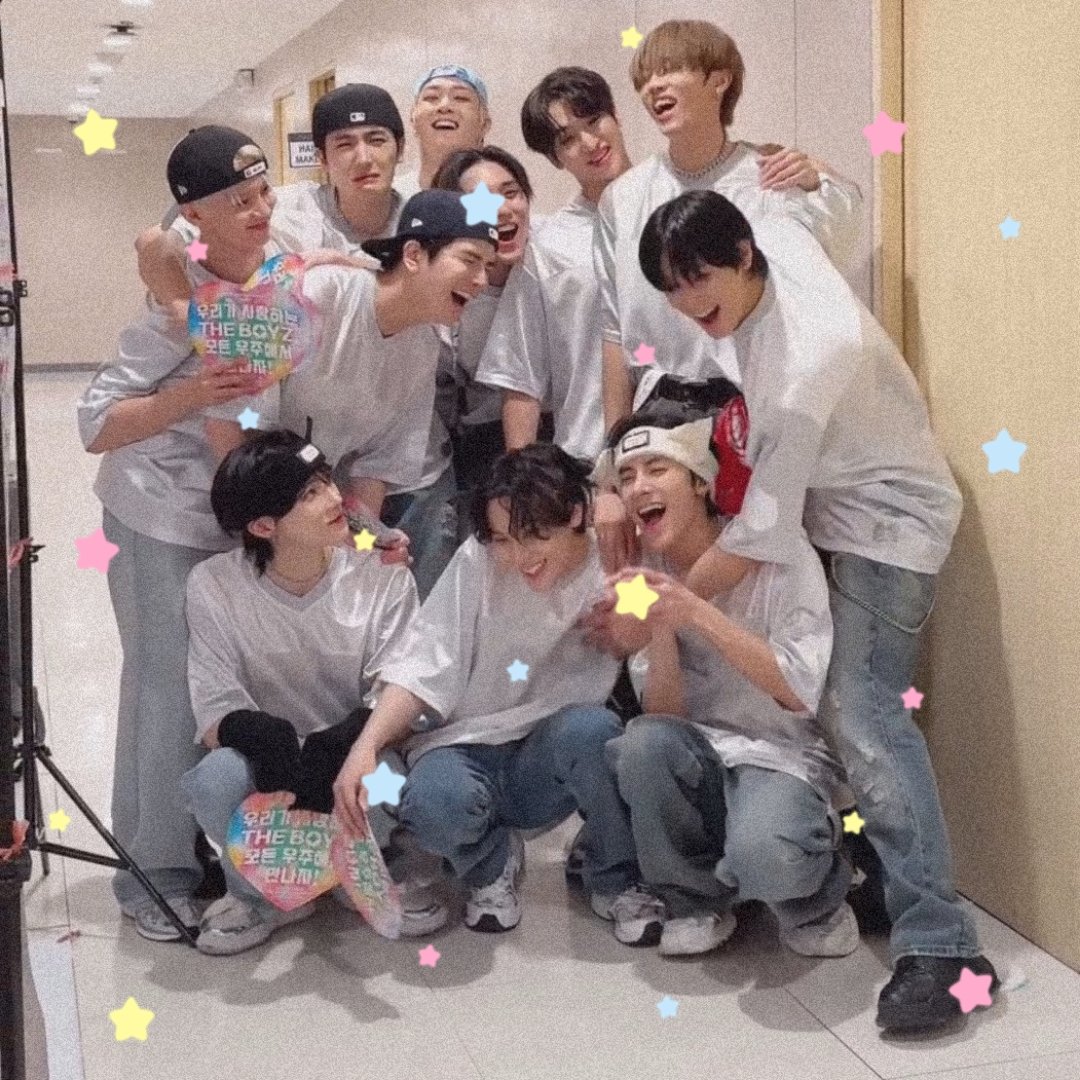 laftender's tweet image. let's make many more memories together!! my boyz, forever my youth ❤️

#벌써_만난지도_칠년이_됐어
#MY_FOREVER_BOYS_IS_THEBOYZ
#7YearWithTHEBOYZ