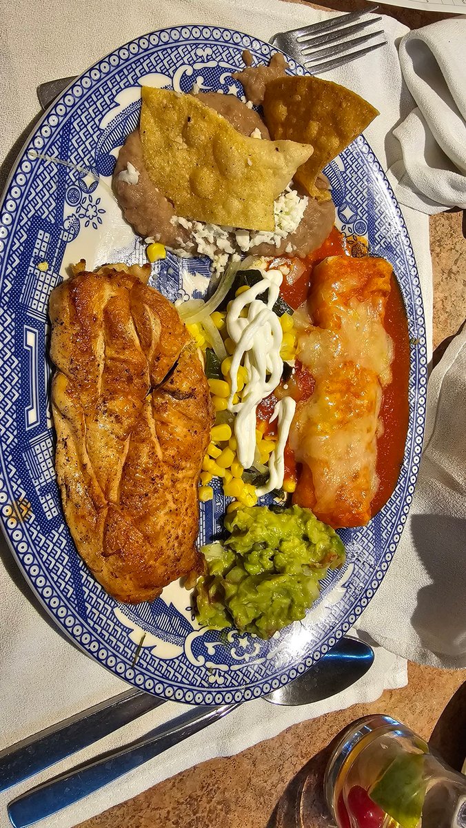 Lenin_Aceves's tweet photo. ¿@solosanborns cuánto tiempo hay que esperar para este platillo? Porque en tu sucursal de Plaza del Sol en Gdl tardaron casi 60 minutos https://t.co/zpFnXKdrxG