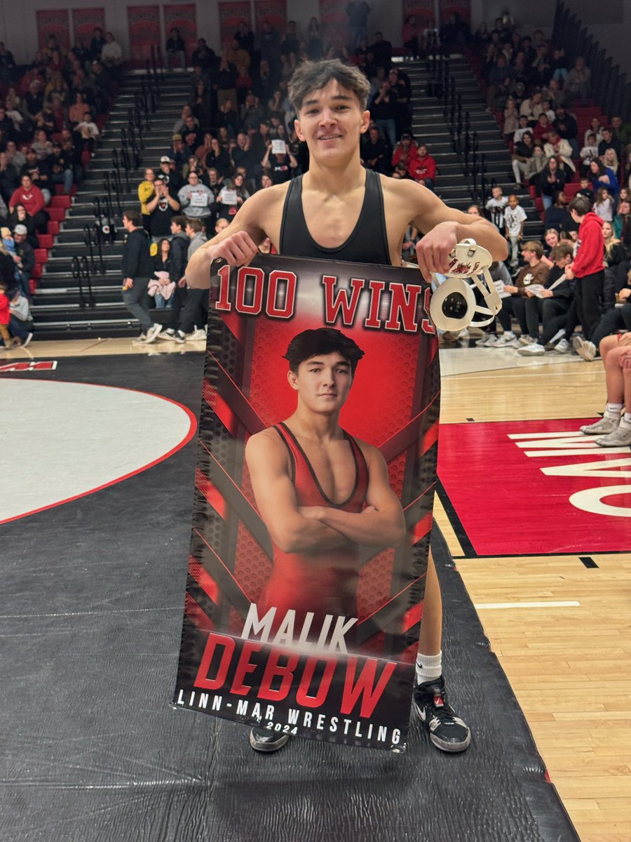 Linnmarwrestlin's tweet photo. Congratulations to Malik DeBow on his 100th varsity win 💪 https://t.co/G9ACpQW8aN