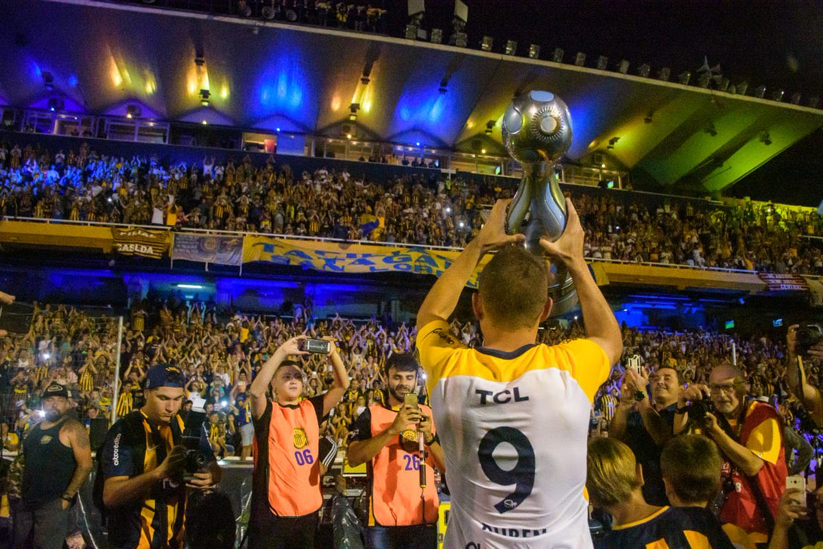 Desadeltw's tweet photo. Vos te la merecías más que nadie.

Te amamos, Marco Gastón. https://t.co/QAu1qLCdVD
