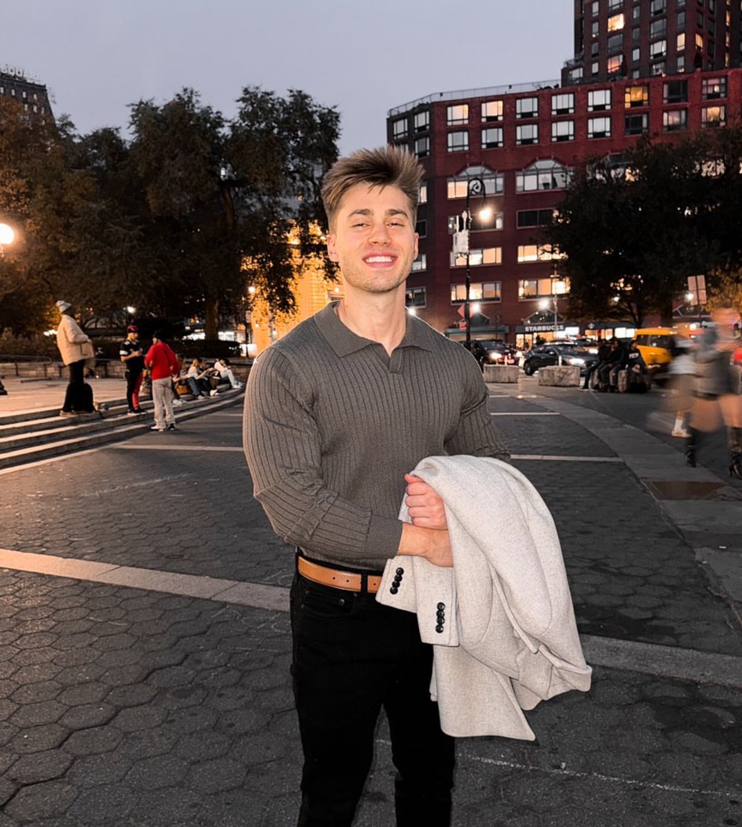 — date night pics. who’s he taking out?