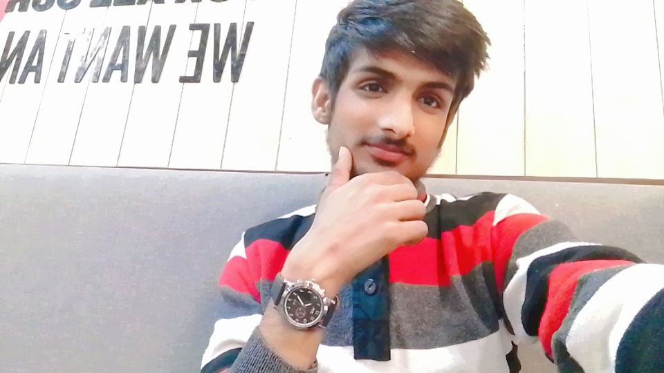 thakurtiwit's tweet photo. https://t.co/HXh4nw9XrC