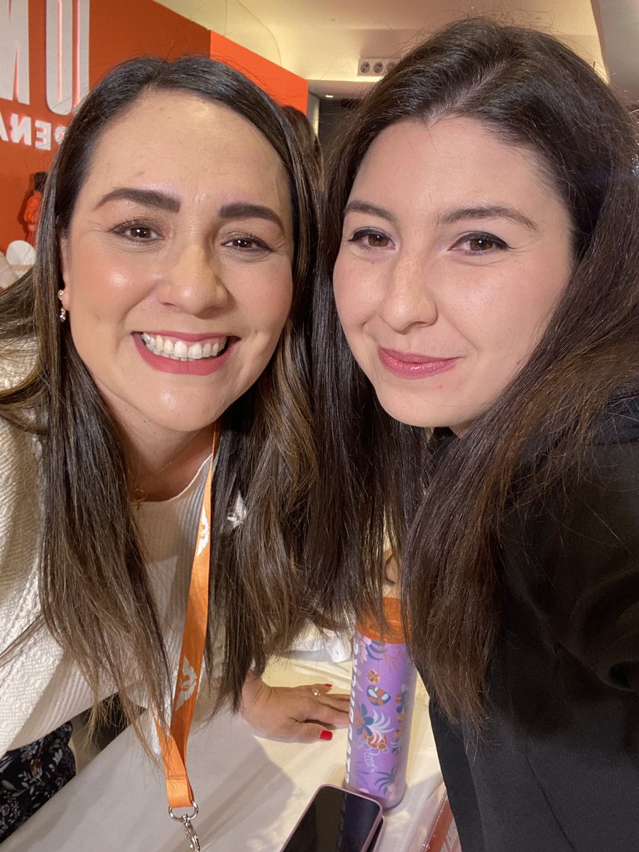 maf_10's tweet photo. @jesi_ortega  muchas felicidades por este nombramiento como Presidenta del Consejo Nacional de @MovCiudadanoMX 🧡 #laFuerzaNaranja https://t.co/dh3Txshopt