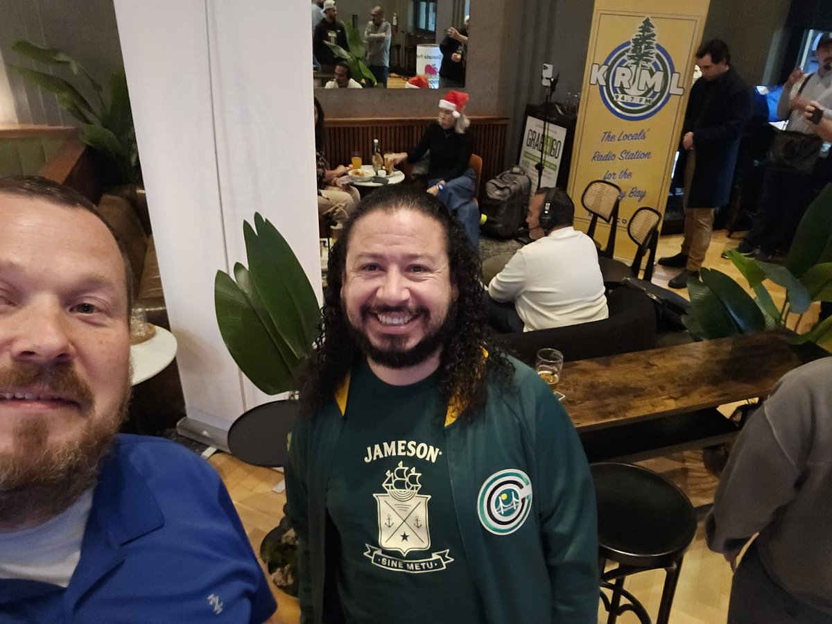 ReportThe286's tweet photo. Stopped by the @MontereyBayFC appearance on 94.7 KRML Pub Talk this evening at Alvarado Street Brewery and had some fun!!

#sports #mbfc #soccee https://t.co/QIFfJl50ru