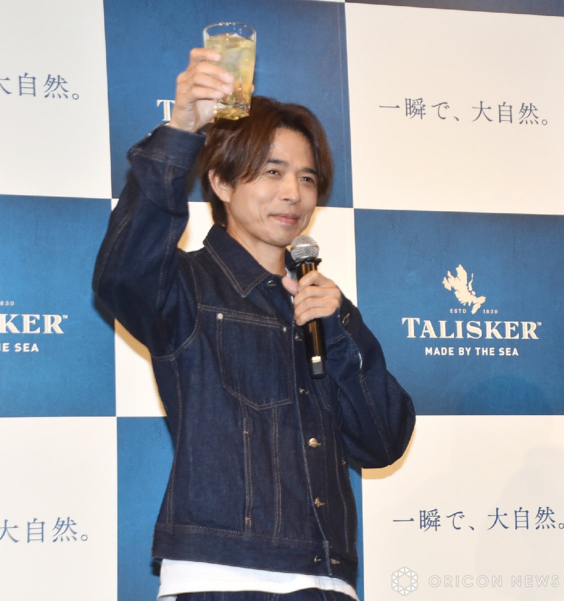 oricon's tweet photo. 井ノ原快彦「ワイルドだろぉ❓️」
何ヶ月も掛けて作った自家製カラスミを
｢3枚まとめて食べちゃう」
https://t.co/0IqY7MQodU

ウイスキーを贈りたい人は社長🎄
サンタさんに会うために
「クリスマスまでいい子に過ごしたい」
https://t.co/3uQGtdtIje

ウイスキー「タリスカー」イベント
『TALISKER Wild Bar』開催

#井ノ原快彦