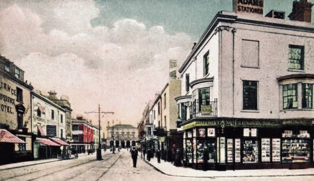 Oxford Street looking towards the Terminus building