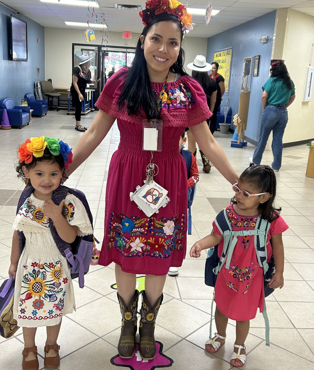 Lorenzo G. Loya (@loya_primary90) on Twitter photo Congratulations 🎉 to our 24-25 ROY Ms. Gentry! Our little Eagles and our families fell in love with you from the very start, thank you for sharing your ❤️with them! TEAM Loya is cheering you on! #CommitmentvalorYcorazon <a href="/saneliisdHR/">SanEliISD_HR</a> Congratulations 🎉 to our 24-25 ROY Ms. Gentry! Our little Eagles and our families fell in love with you from the very start, thank you for sharing your ❤️with them! TEAM Loya is cheering you on! #CommitmentvalorYcorazon <a href="/saneliisdHR/">SanEliISD_HR</a>