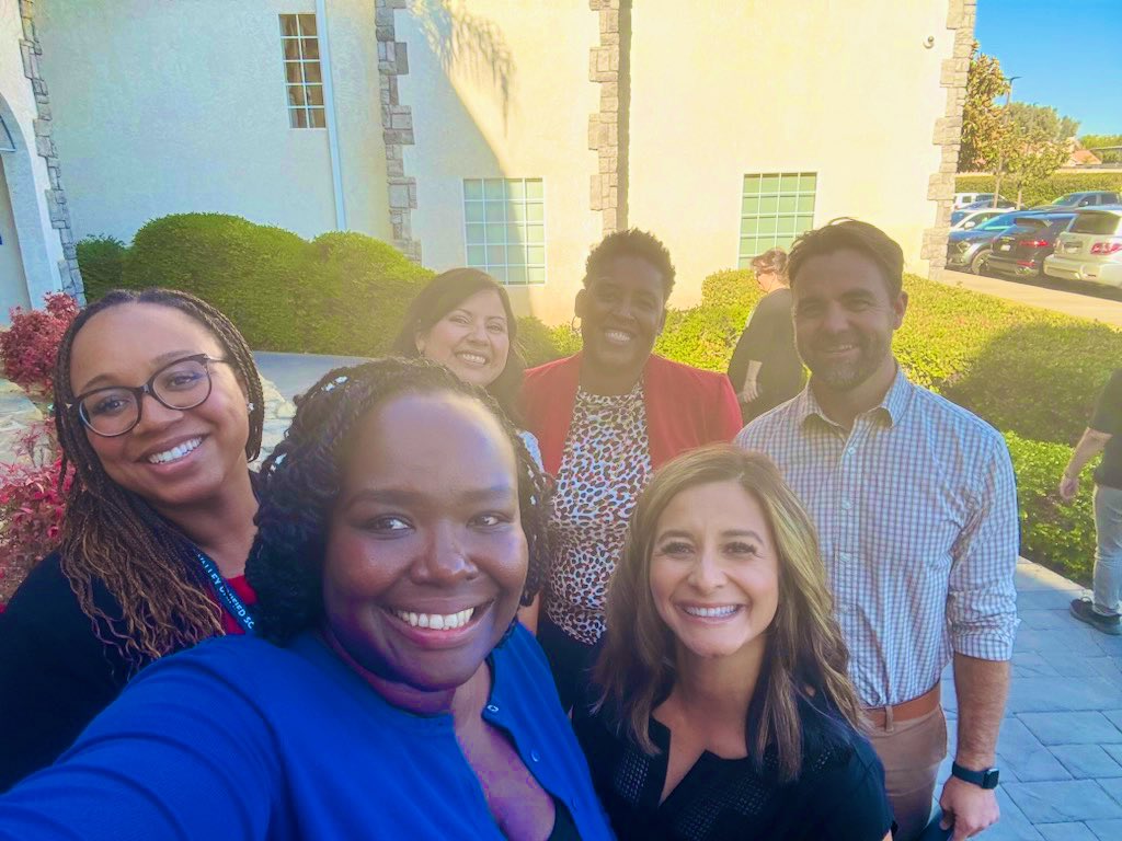 mmksmith27's tweet photo. Shout out to MVUSD Middle School Team celebrating PBIS Excellence in all six Middle Schools.  I truly love working with this team of leaders.  #MSPrincipallife #MVUSD #PBISEXCELLENCE https://t.co/evKwyPcIFX