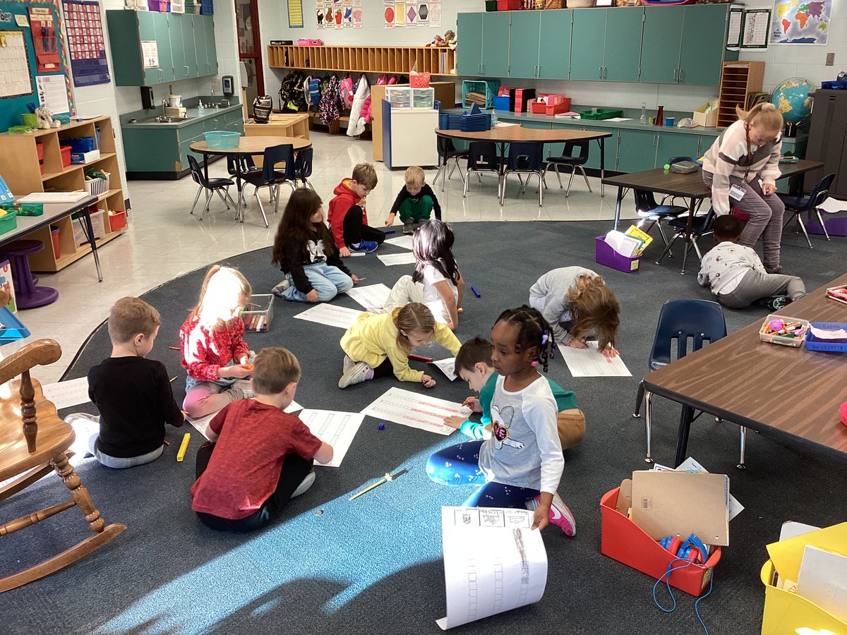 Rebecca Thompson tweet media