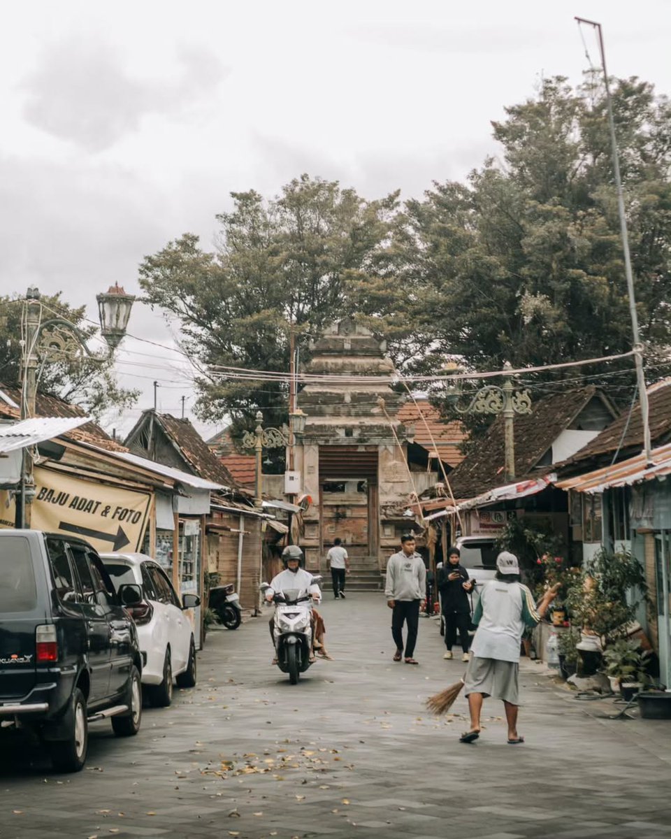 merapi_uncover's tweet photo. [foto] Lintas Lorong Kota Gede.
.
.
.
.
.
📷 Sony A6000
🎨 Adobe Lightroom

(ataanzzel) https://t.co/dPOtmH1Acz