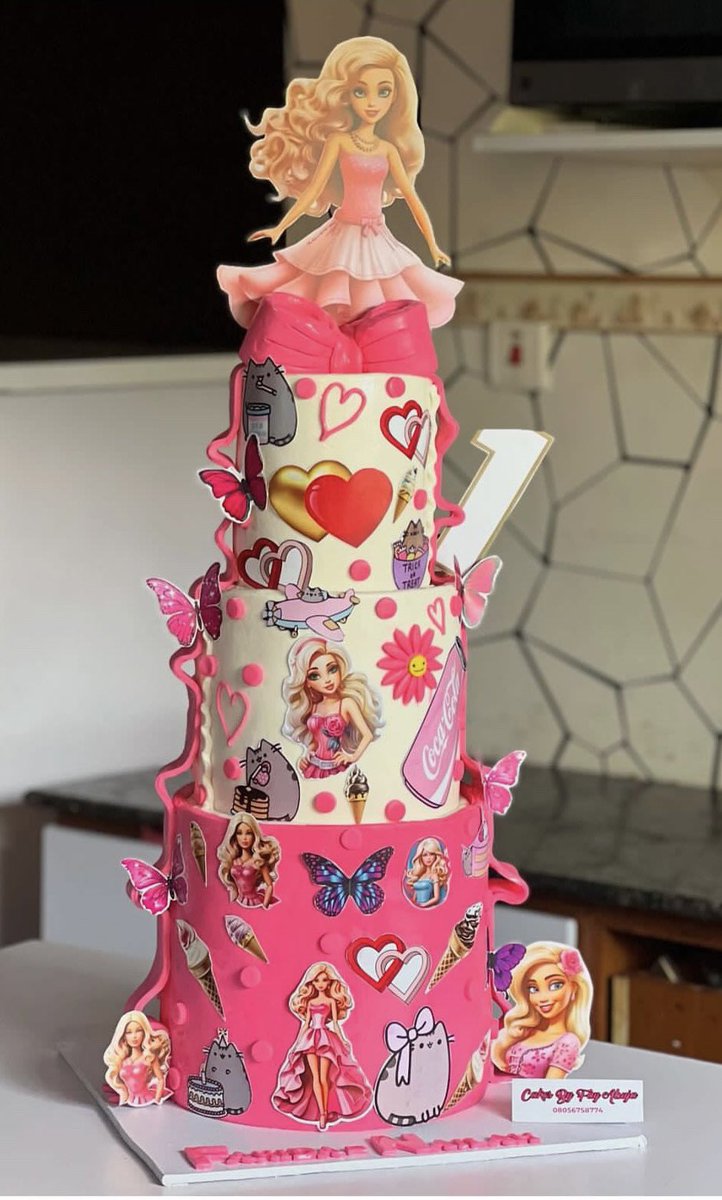 Cakes_by_fay's tweet photo. @zeecakesntreats Pink, in my gallery https://t.co/RCT912lBlM