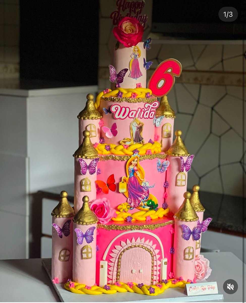 Cakes_by_fay's tweet photo. @zeecakesntreats Pink, in my gallery https://t.co/RCT912lBlM